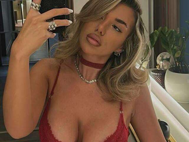 CLARAHAZEL free sexy photo