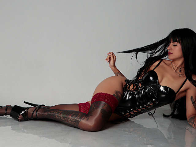 SAMANTHAGIO free sexy photo