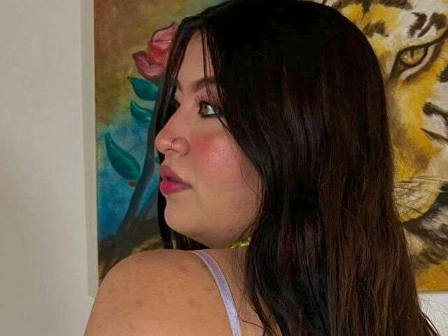 AMBARGILS free sexy photo