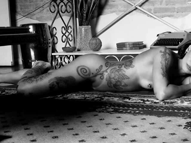 VERONNAINK free hard sexy photo