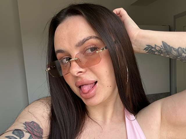 NIGHTDEWY free sexy photo