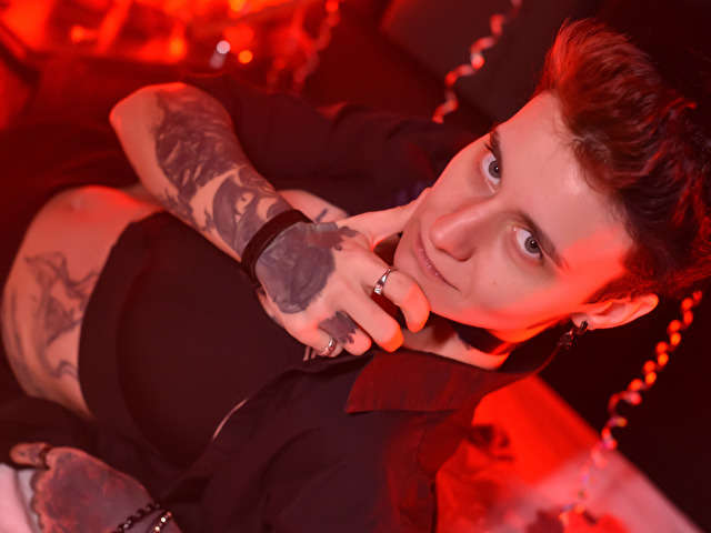 KENNYVIBE free sexy photo
