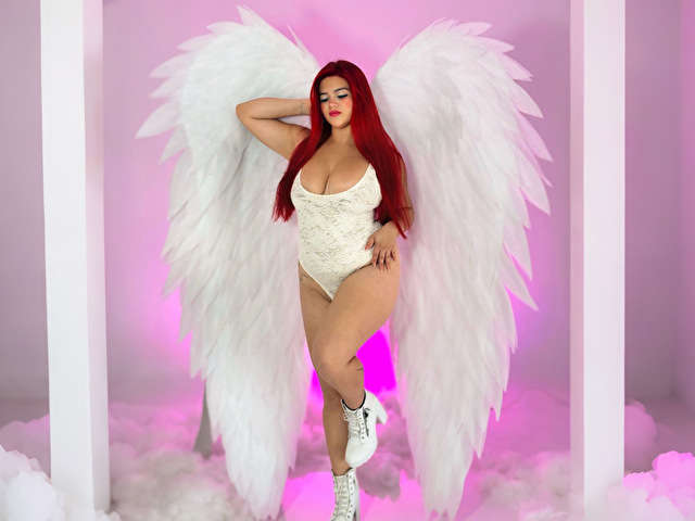 NAOMYJONEZ free sexy photo