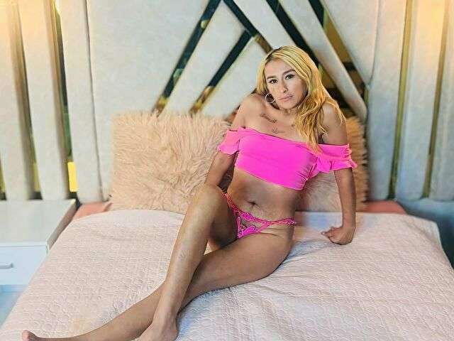 CHARLOTTPAET free sexy photo