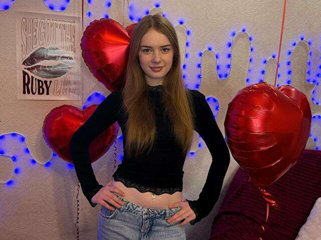 ELVRA free sexy photo