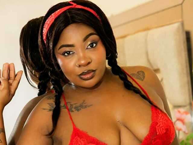 XHANIYAH free sexy photo