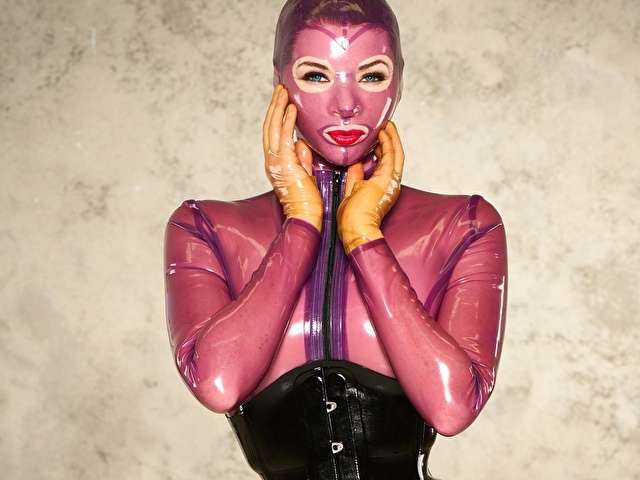 LATEXRAPTURE free sexy photo