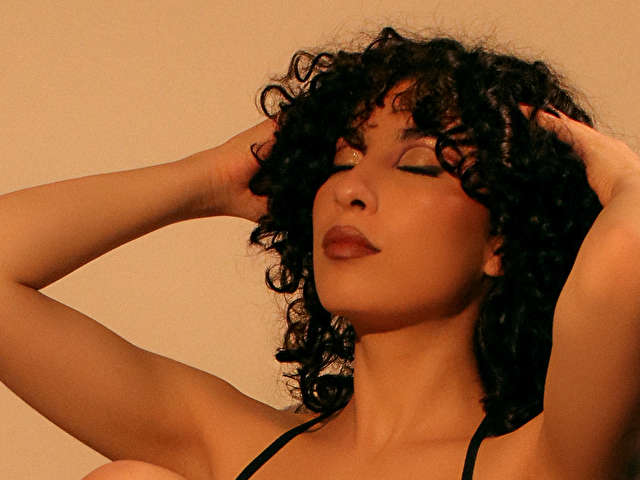 NIKAFOX free sexy photo