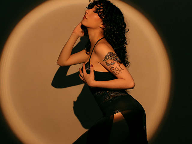 NIKAFOX free sexy photo