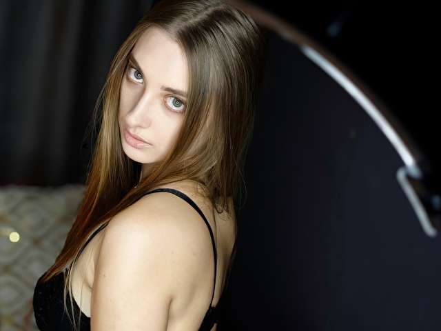 ALICECUTES free sexy photo