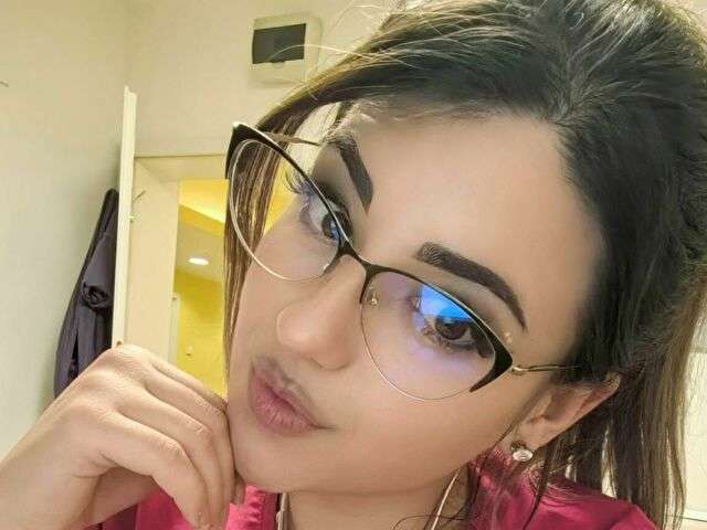 AMMYFLIRTY free sexy photo
