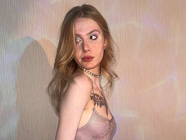 LUNACY free sexy photo