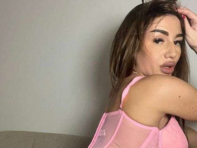 BRUNETTEB free sexy photo