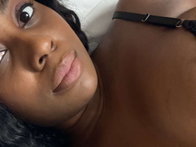 MSHONEYSILK free sexy photo