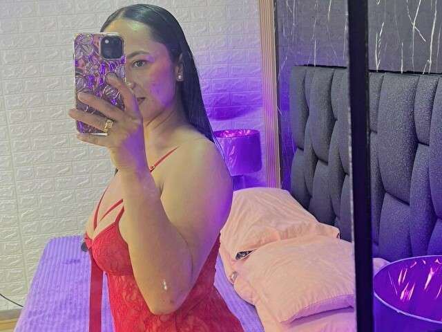 ALISSOMANING free sexy photo