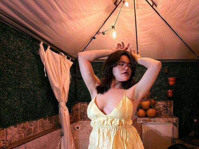 ALEXAMISS19 free sexy photo