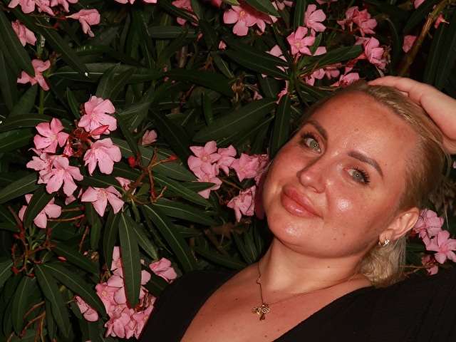 ZLATKOVNA free sexy photo