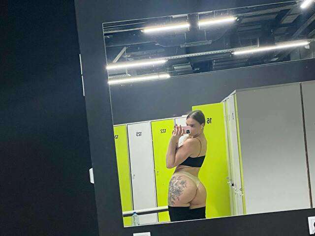 LEYA2 free sexy photo