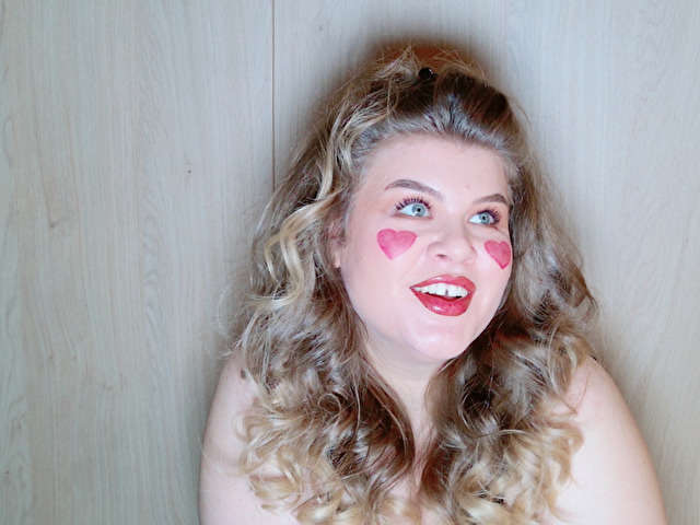 HONEYLIPS free sexy photo