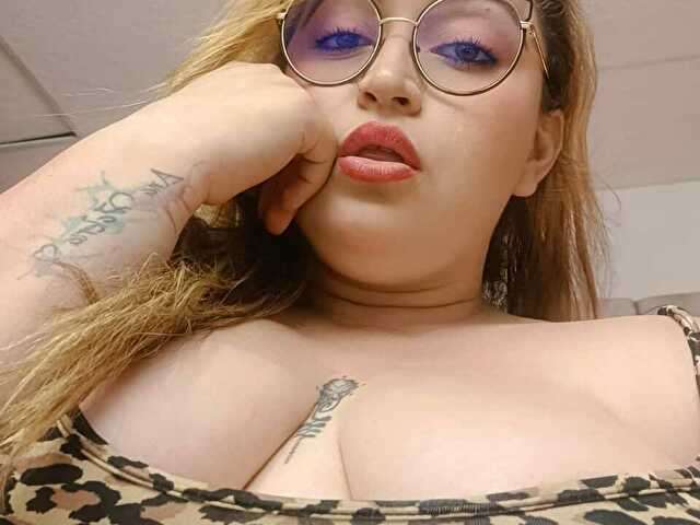 NATASHABLOND free sexy photo