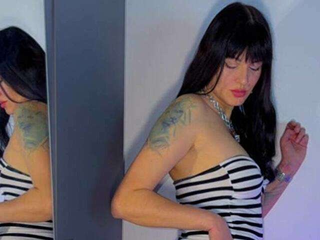 AGATAMOORE free sexy photo