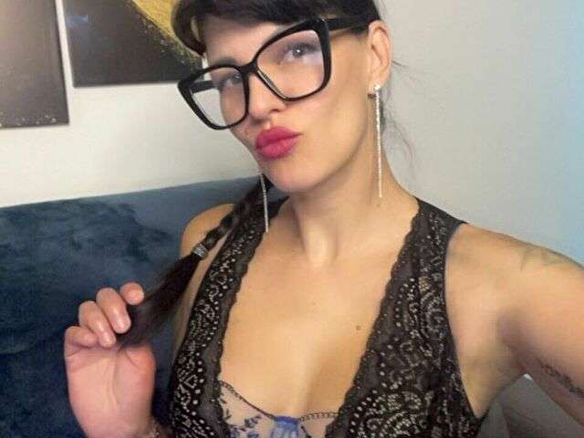 AGATAMOORE free sexy photo