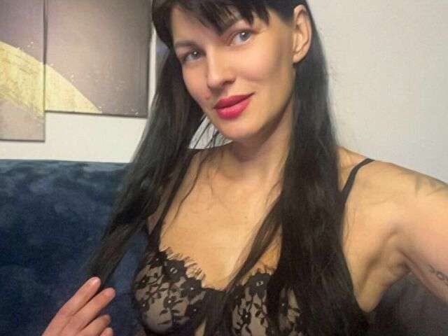 AGATAMOORE free sexy photo