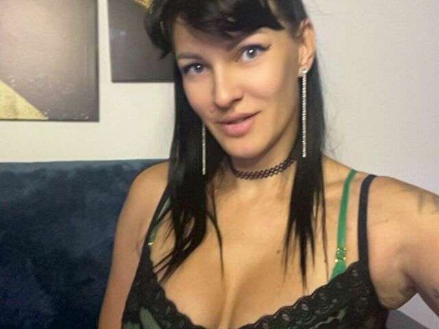 AGATAMOORE free sexy photo