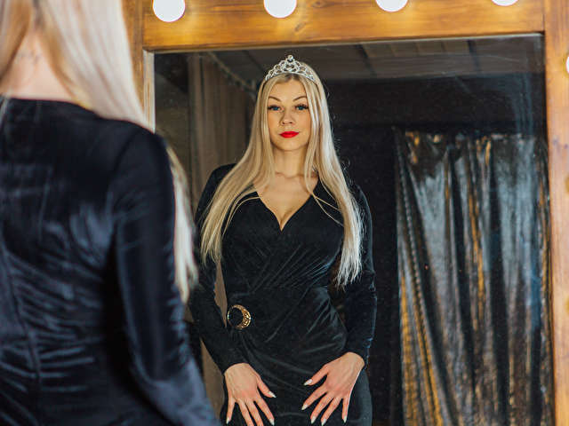 ALICEGOLD free sexy photo