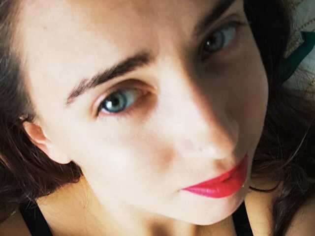 EMILYFLIRT free sexy photo