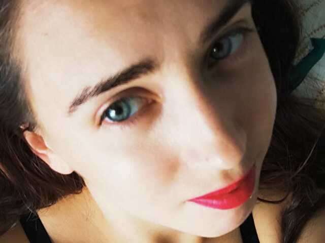 EMILYFLIRT free sexy photo