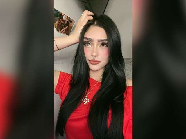 ANYAA free sexy photo