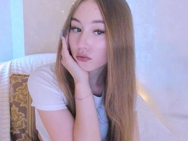 EMMAE free sexy photo