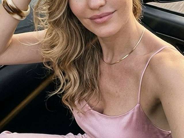 MARGARET1 free sexy photo