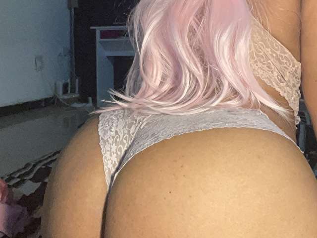 BUSTYLEXII free sexy photo