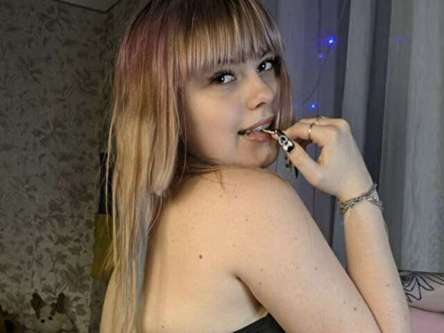 LOVELYKRISTI1 free hard sexy photo