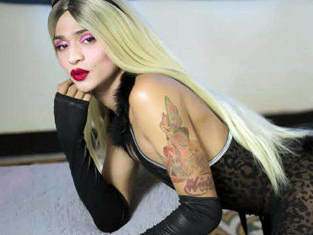 CORALINE21 free sexy photo