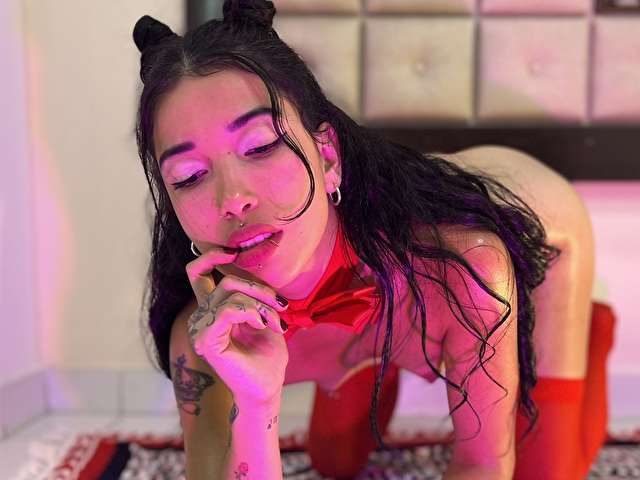CRYSTALEVANS free hard sexy photo
