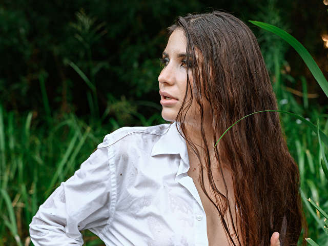 VICEA free sexy photo