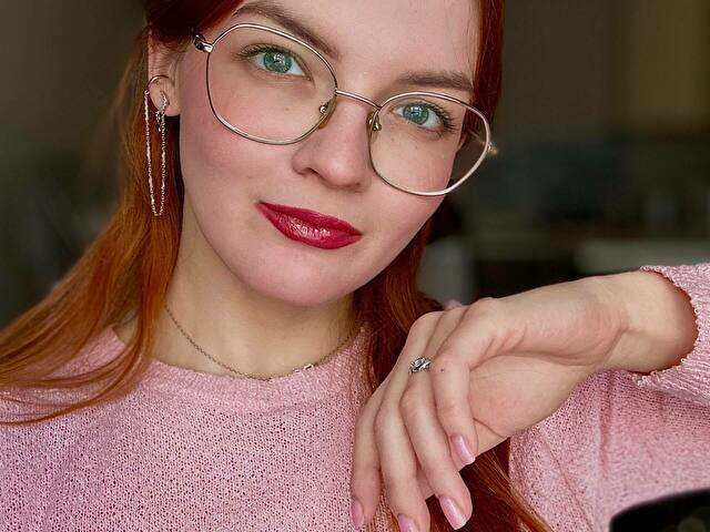 LITTLETHOT free sexy photo