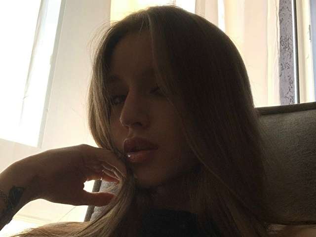 SARALORY free sexy photo