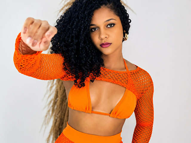KIRAZ free sexy photo