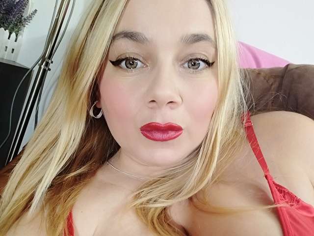 ABBYDOLL free sexy photo